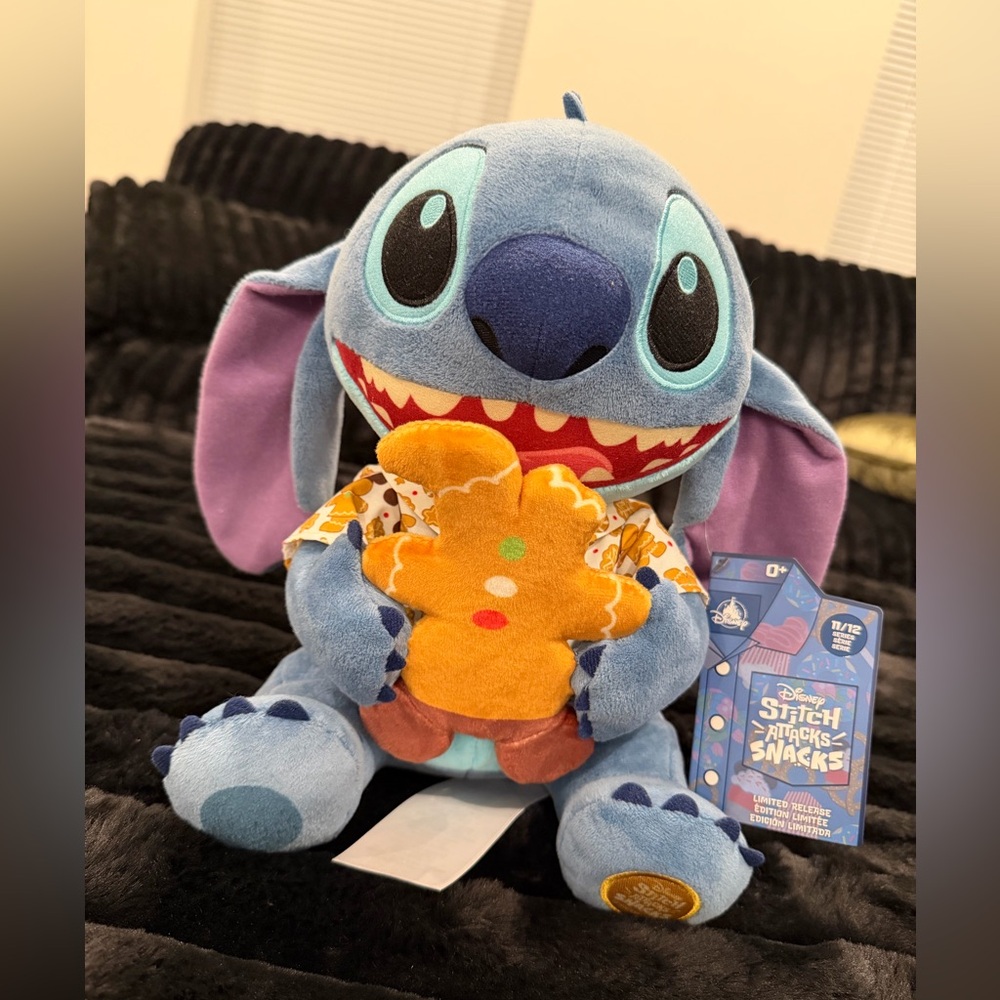 Disney Stitch Attacks Snack Gingerbread Plush – Christmas Exclusive